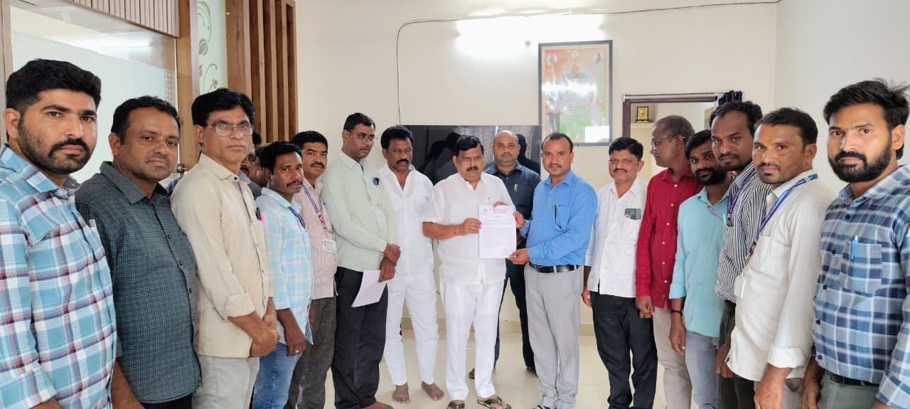 దేవరకొండ డిగ్రీ కళాశాల అభివృద్ధికి ఎమ్మెల్యే హామీ: అదనపు తరగతి గదుల నిర్మాణానికి విజ్ఞప్తి
